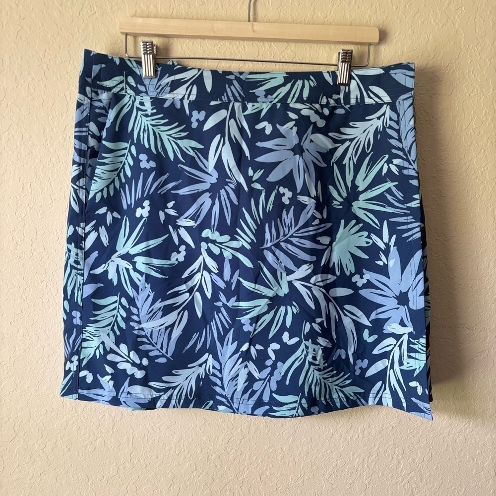 Ripskirt Hawaii | Women's Beachy Botanical Blues Floral Wrap Skirt Size XL NWT